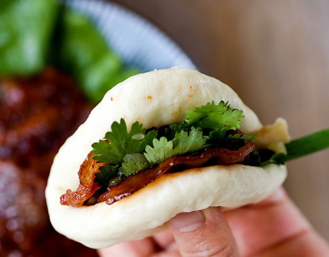 bánh bao nhân thịt ba chỉ