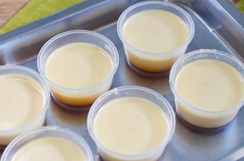 bảo quản bánh flan trong tủ lanh