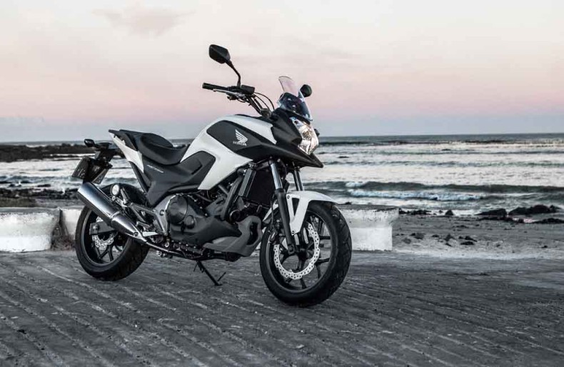  Honda NC750X là mẫu siêu xe hot năm 2016