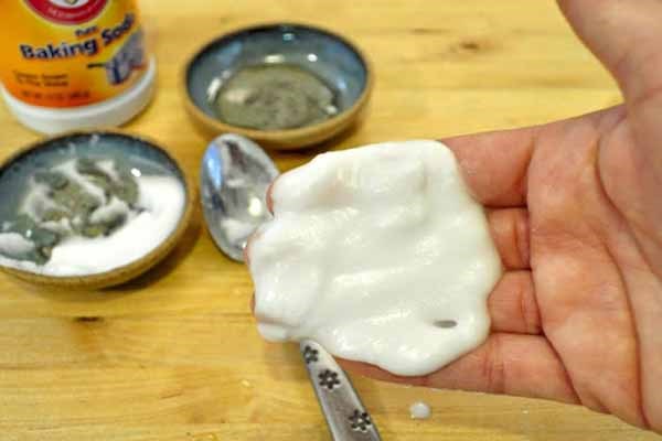 baking soda giúp khử các mùi khó chịu