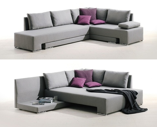 Có một chiếc ghế sofa đa năng trong ngôi nhà nhỏ là điều cần thiết