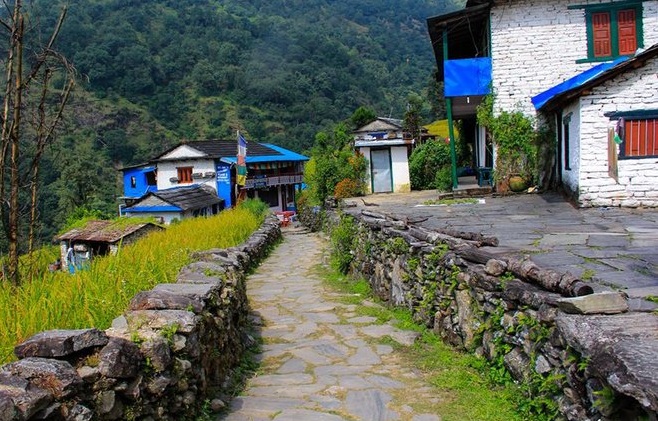 khám phá ngôi làng trên dây Himalaya