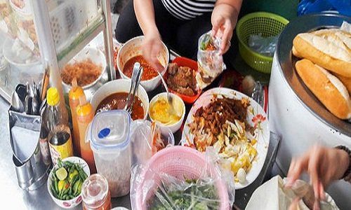 quán bánh mì chấm lâu đời