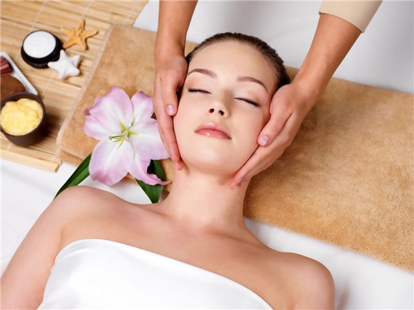 Massage tai là việc nên làm vào buổi sáng để cơ thể luôn khỏe mạnh