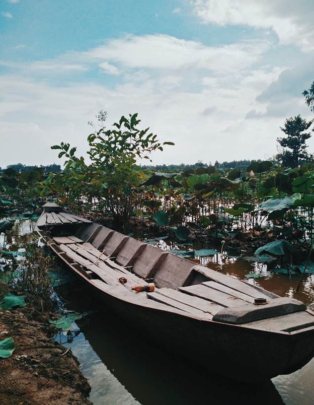 xuồng là phương tiện để di chuyển