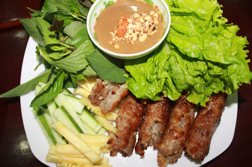 3-mon-nem-nuong-thom-ngon-o-sai-gon-2