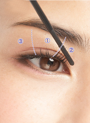 5-buoc-cho-mi-hoan-hao-voi-mascara-4