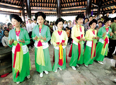 7-le-hoi-thang-gieng-noi-tieng-nhat-mien-bac-4