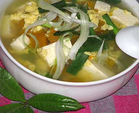 7-mon-canh-can-co-trong-mam-com-cua-moi-nha-5