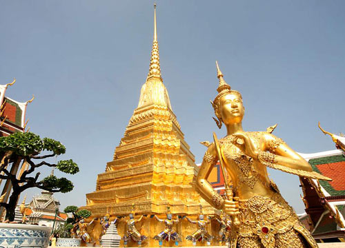 7-ngoi-chua-nen-ghe-tham-o-bangkok-3