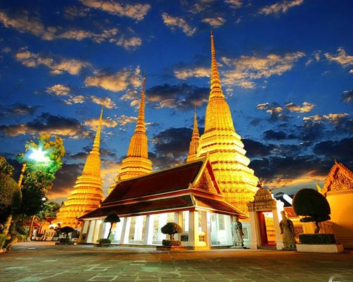 7-ngoi-chua-nen-ghe-tham-o-bangkok-5