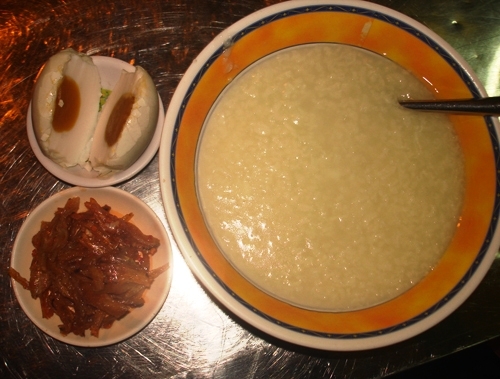 an-chao-trang-tuyet-ngon-o-nga-tu-hang-xanh-1