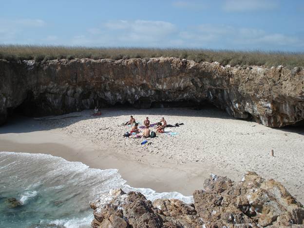 an-tuong-bien-trong-dao-tai-marieta-islands-mexico-9