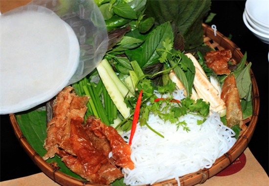 beo-ngot-ca-loi-xoi-mo-cuon-banh-trang-2