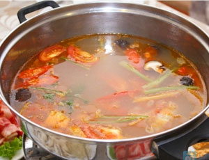 bi-quyet-nau-lau-canh-chua-ngon-2