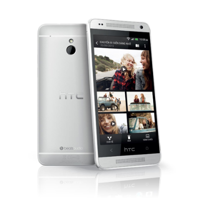 bo-ba-smartphone-htc-one-chao-don-mua-giang-sinh-3