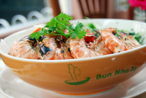 bun-tom-nuong-la-pho-ly-thuong-kiet-2