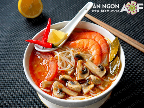 bun-tom-yum-mon-bun-ngon-cho-cuoi-tuan-9