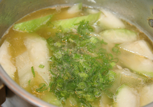 canh-bi-xanh-nau-tom-kho-5