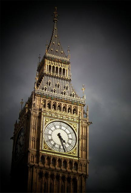 chiem-nguong-thap-dong-ho-vi-dai-big-ben-12