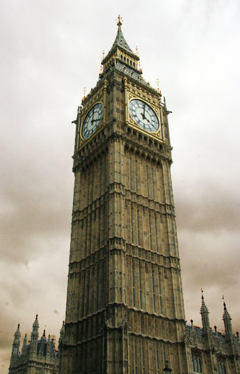 chiem-nguong-thap-dong-ho-vi-dai-big-ben-3