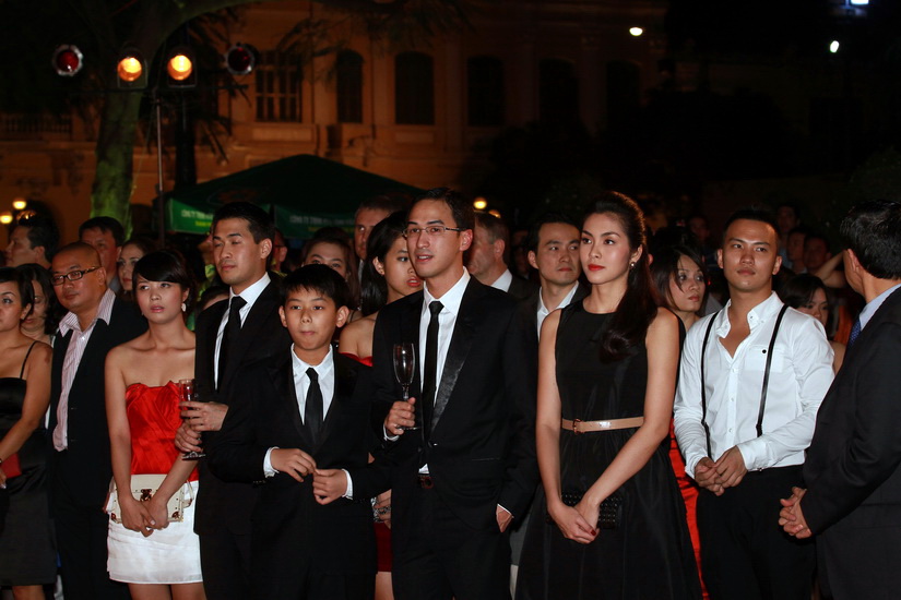 chuyen-tinh-tang-thanh-ha-va-louis-nguyen-1