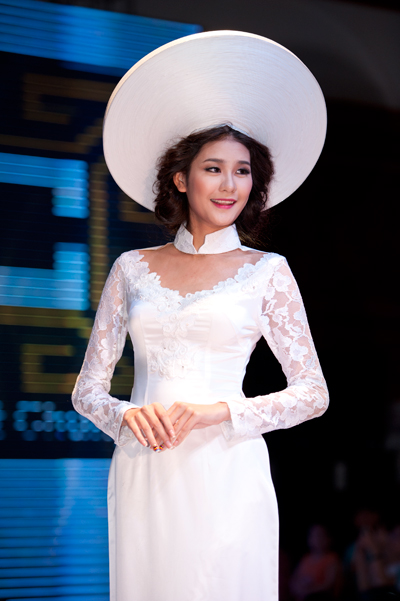 co-dau-ca-tinh-voi-ao-dai-cach-dieu-4