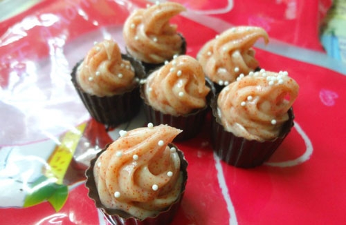 cupcake-chocolate-dau-tay-ngot-ngao-ngay-moi-8