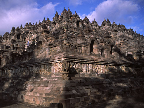 den-borobudur-ki-quan-phat-giao-lon-nhat-the-gioi-3