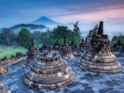 den-borobudur-ki-quan-phat-giao-lon-nhat-the-gioi-4