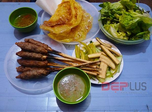 den-doi-can-an-banh-xeo-nem-lui-re-nhat-ha-noi-2