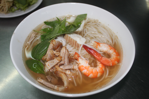 den-nguyen-canh-chan-thuong-thuc-3-mon-ngon-3