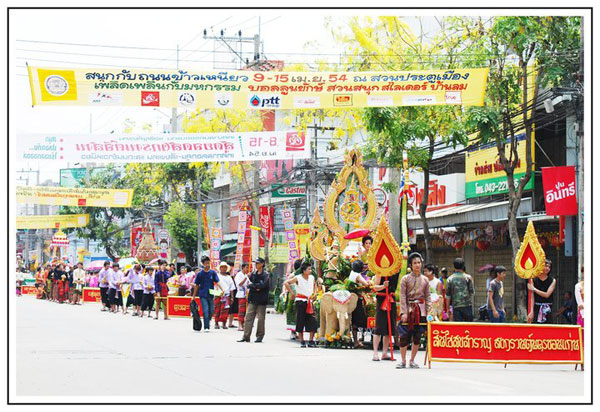 den-thai-lan-don-tet-nam-moi-songkran-2