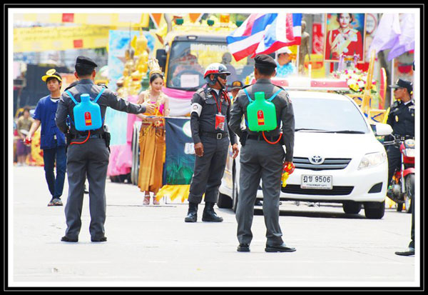 den-thai-lan-don-tet-nam-moi-songkran-3