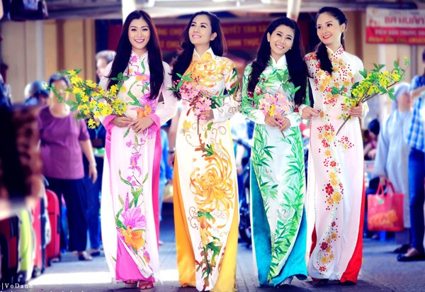 dien-ao-dai-chuc-tet-duyen-dang-nhu-sao-viet-5