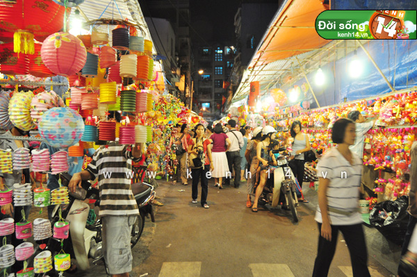 do-choi-trung-thu-ha-noi-va-sai-gon-17