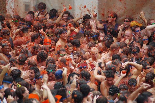 do-ruc-sac-ca-chua-le-hoi-tomatina-13