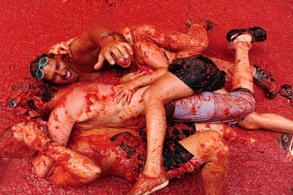 do-ruc-sac-ca-chua-le-hoi-tomatina-16