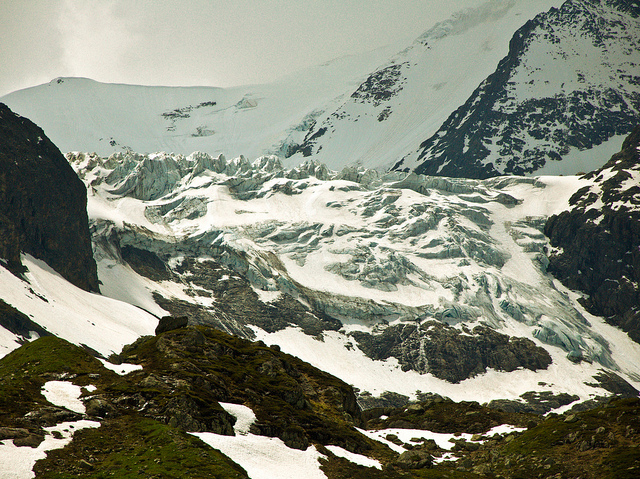 dong-song-bang-steungletscher-tuyet-dep-o-thuy-si-2