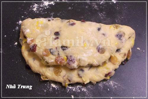 giang-sinh-den-som-voi-banh-stollen-moments-7