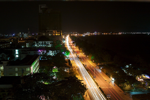 hanh-trinh-du-lich-cuon-hut-o-nha-trang-mua-bien-dong-3