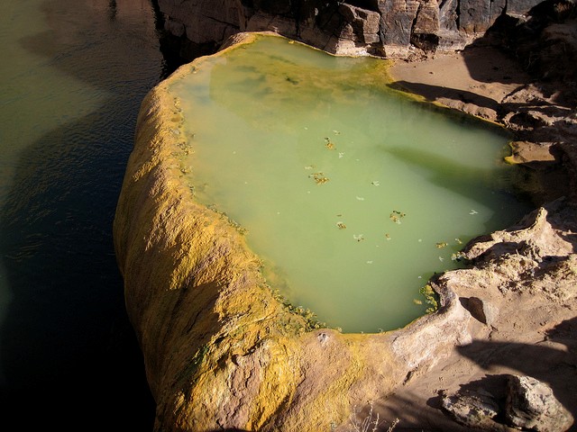 ho-bi-ngo-tuyen-dep-trong-hem-nui-grand-canyon-3