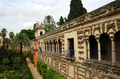 hu-ao-cung-dien-alcazar-o-sevilla-4