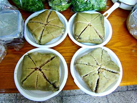 huong-dan-goi-banh-chung-chay-1