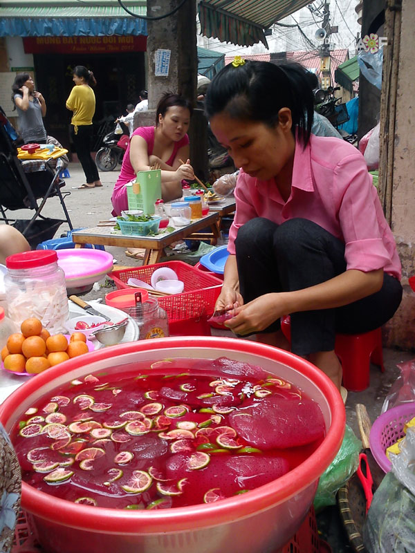 huong-dan-thanh-mat-mon-nom-sua-do-hai-phong-o-ha-noi-4