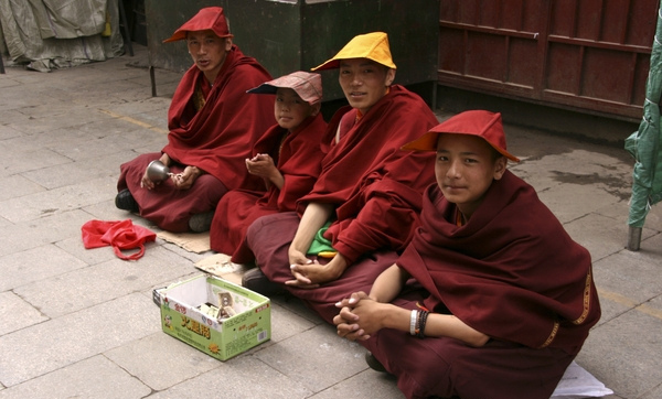 kham-pha-lhasa-tay-tang-huyen-bi-2