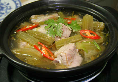 la-mieng-cay-atiso-nau-canh-thanh-mat-4