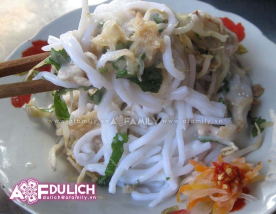 la-mieng-voi-banh-tam-bi-mien-tay-nam-bo-2