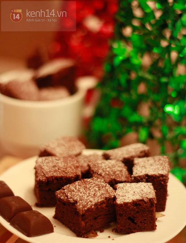 lam-banh-brownies-gung-thom-lung-don-noel-15