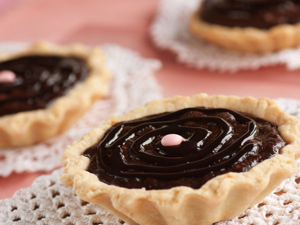 lam-banh-tart-chocolate-cho-ngay-valentine-1